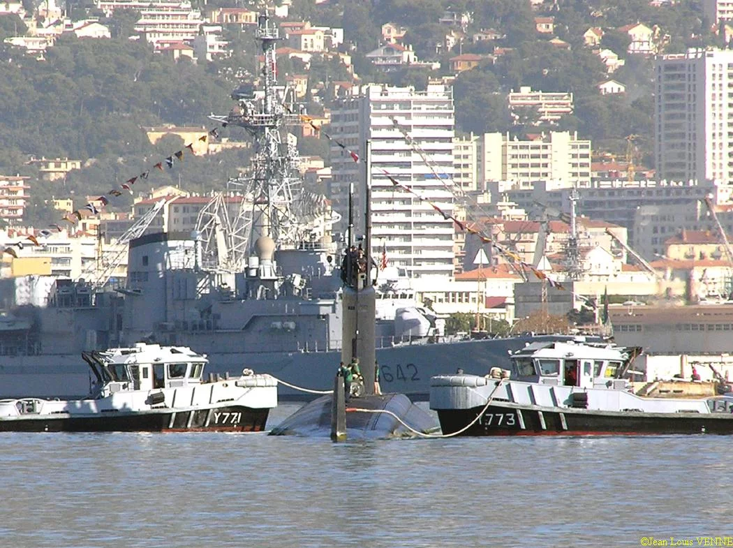 L’USS Montpelier appareille de Toulon