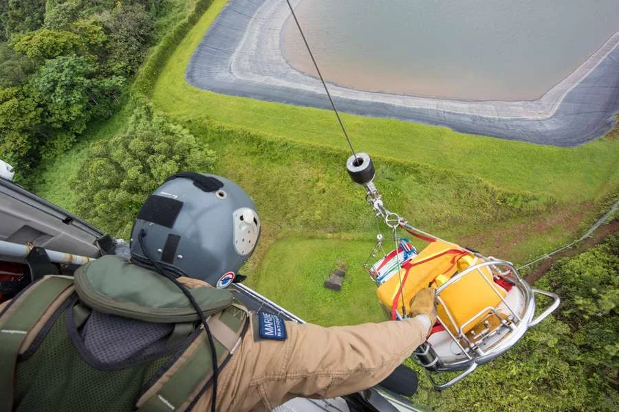 Exercice de treuillage réalisé par la flottille 35F