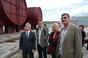 Une délégation norvégienne inspecte l'installation de stockage