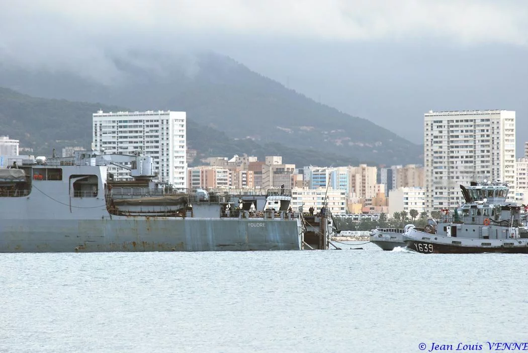 Un CTM sort du radier du TCD Foudre
